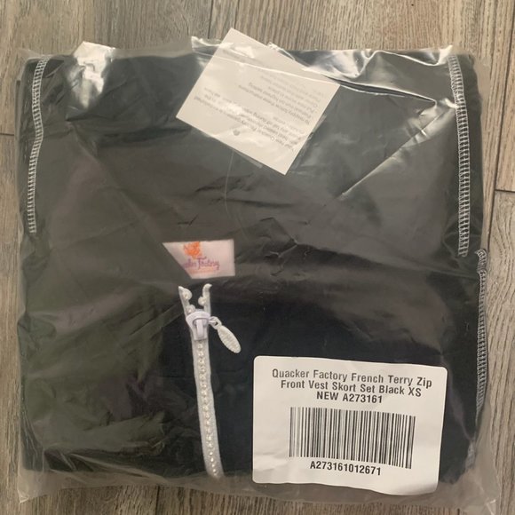NWT QUACKER FACTORY TERRY ZIP VEST & SKORT SET XS - Picture 12 of 14